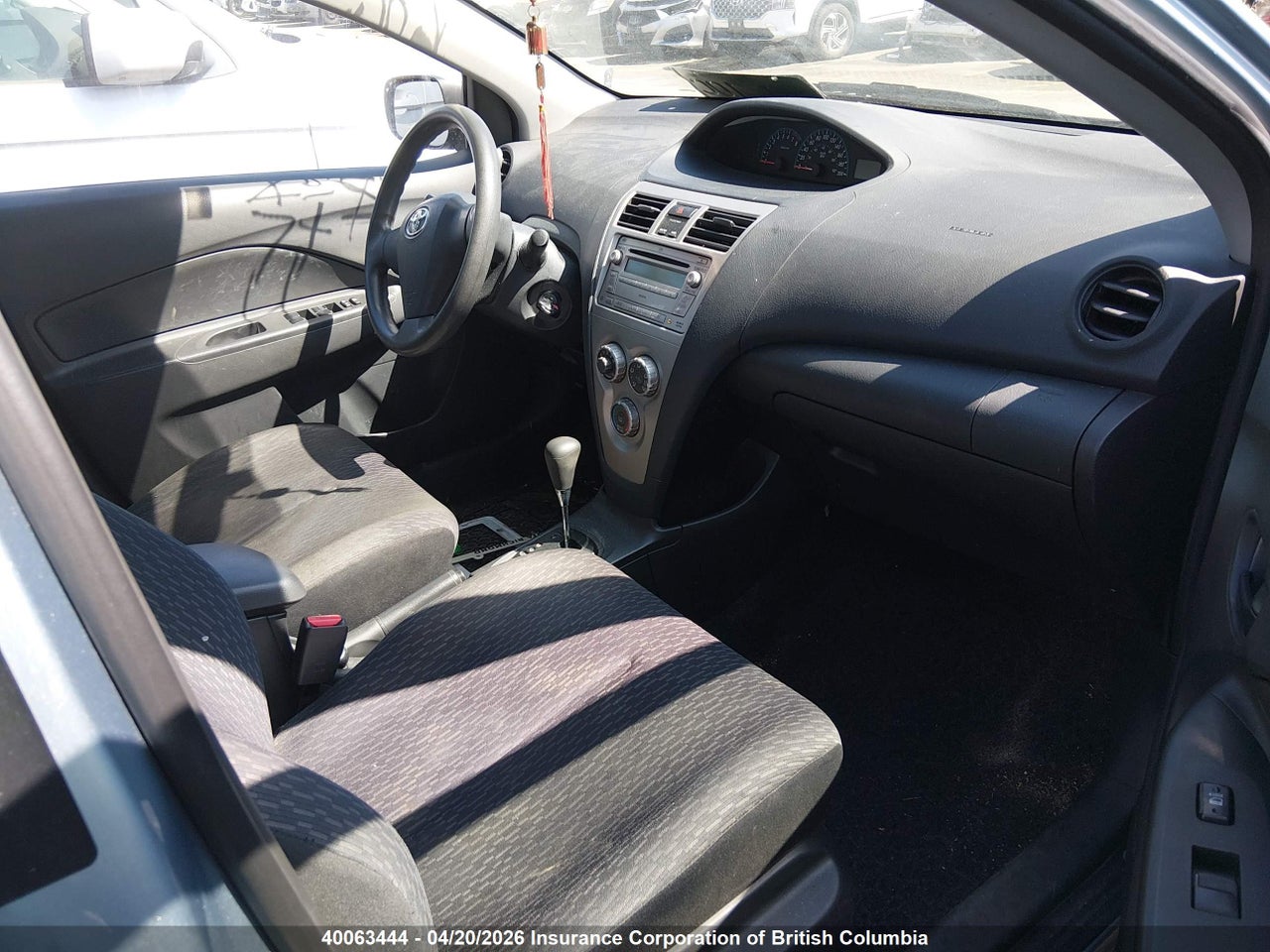 2010 TOYOTA YARIS thumbnail 6