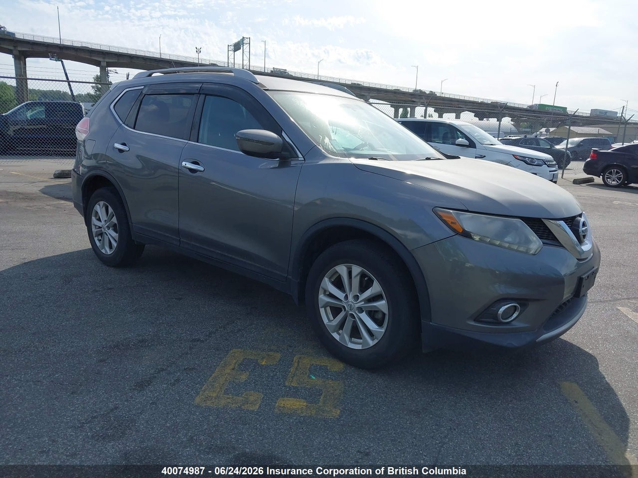 2016 NISSAN ROGUE thumbnail 2