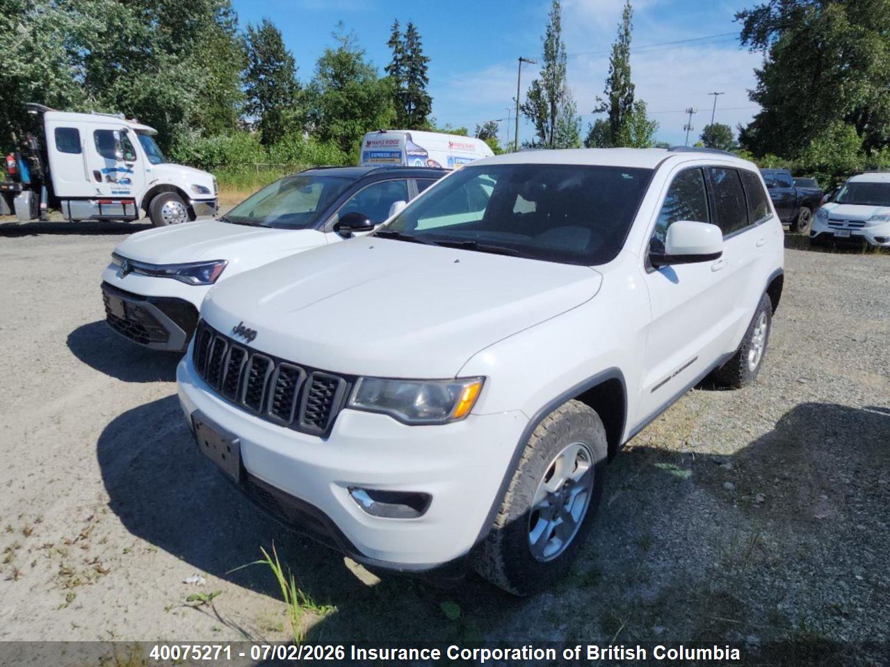 2017 JEEP GRAND CHEROKEE LAREDO thumbnail 3