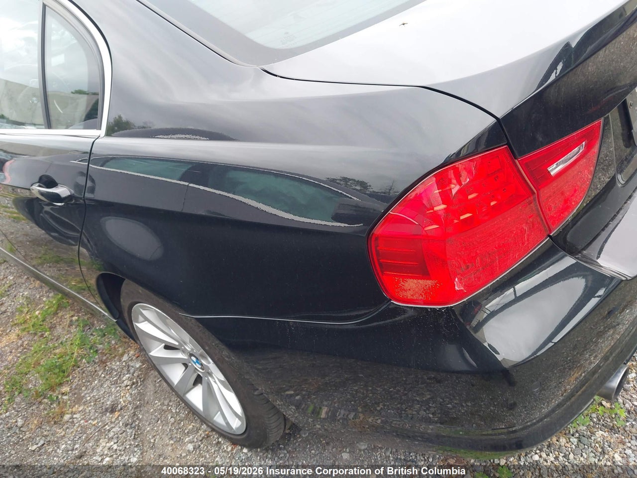 2011 BMW 335 XI thumbnail 4