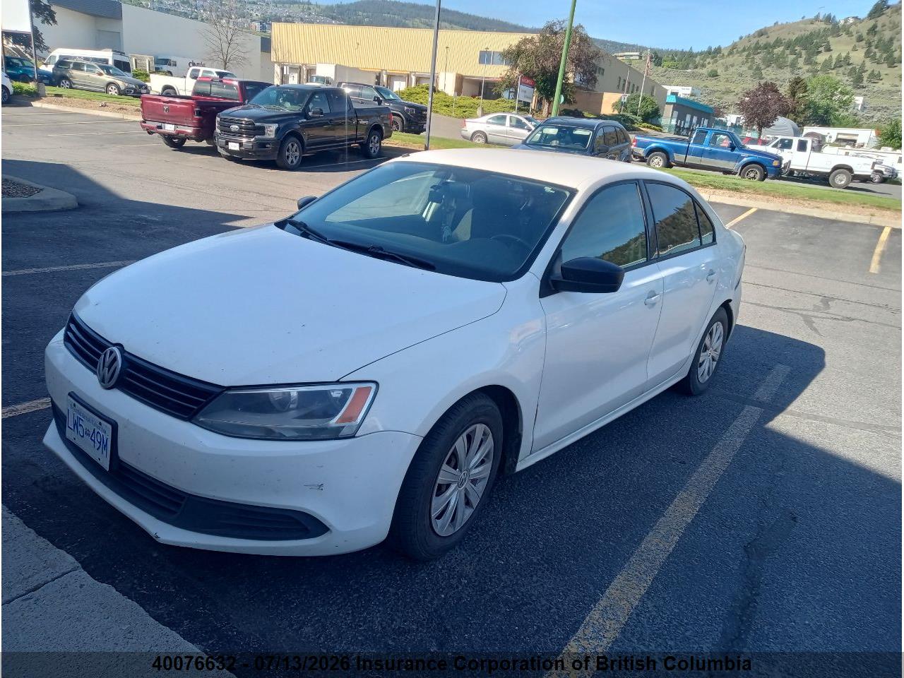 2013 VOLKSWAGEN JETTA thumbnail 3
