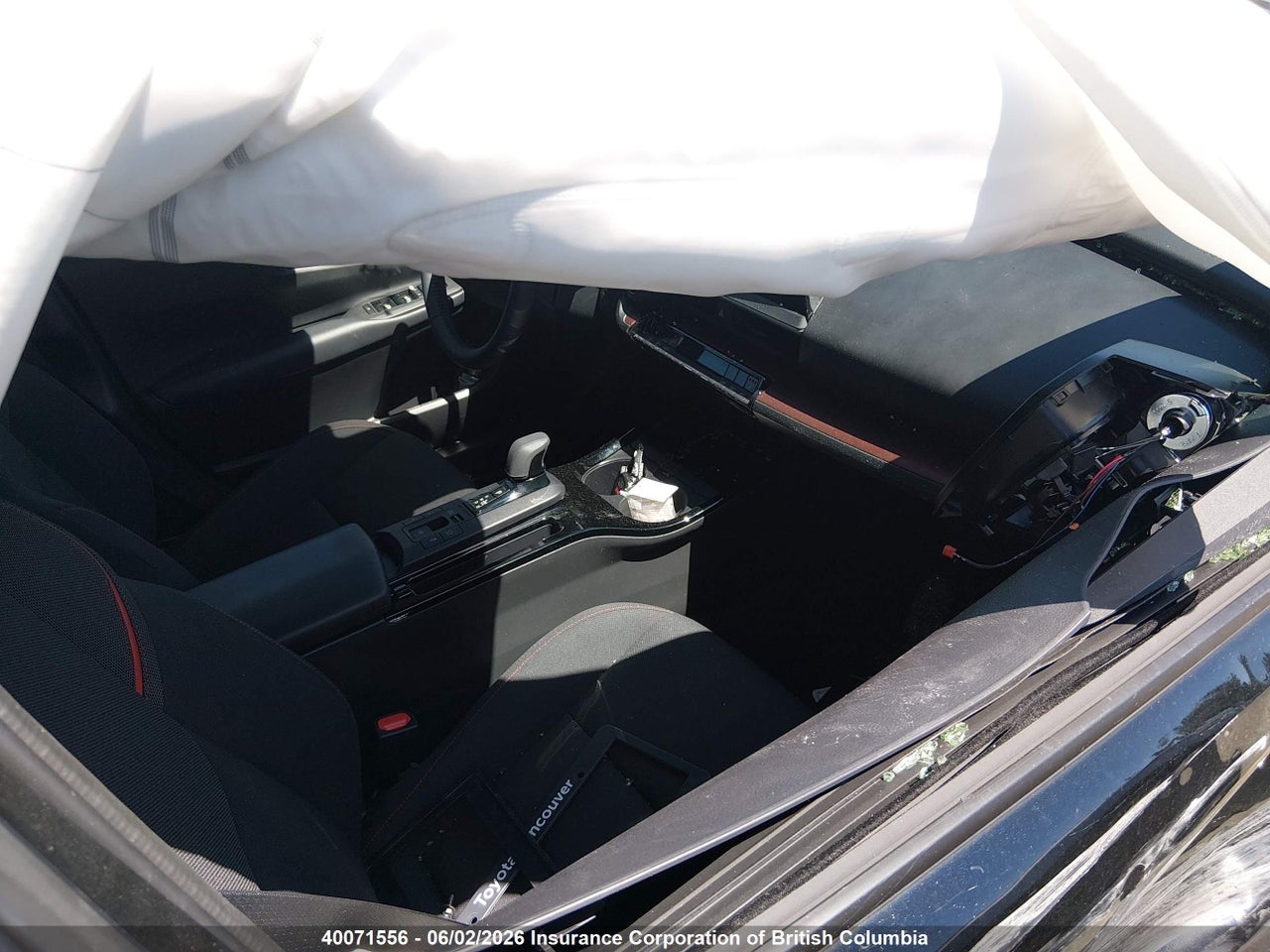 2026 TOYOTA PRIUS SE/XSE/XSE PREMIUM/NIGHT SHADE thumbnail 6