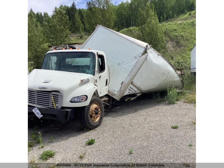 2018 FREIGHTLINER M2 106 thumbnail 3