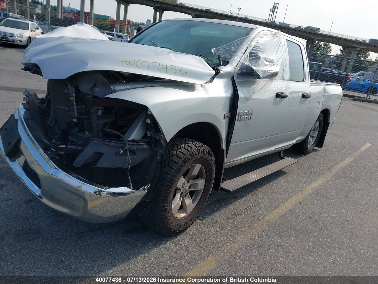2017 RAM 1500 ST thumbnail 3