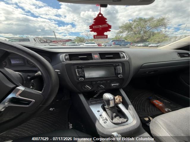 2011 VOLKSWAGEN JETTA thumbnail 11