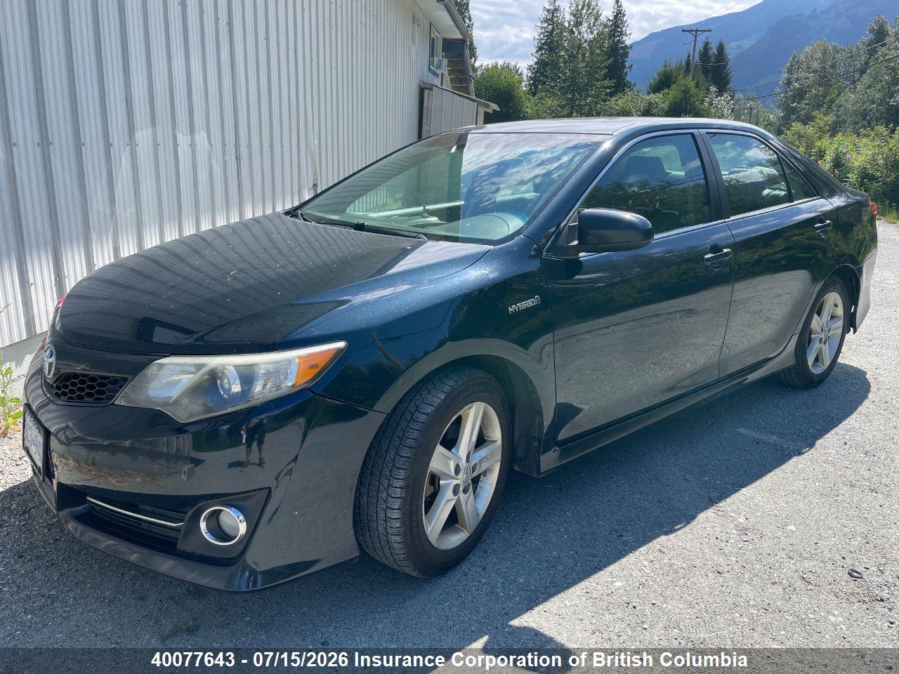 2014 TOYOTA CAMRY thumbnail 3