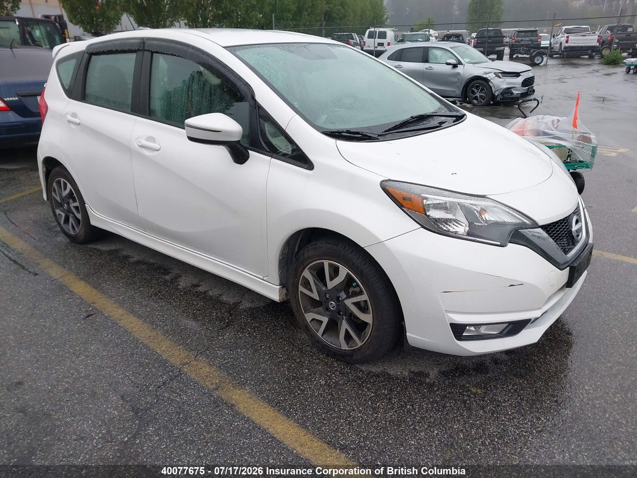 2017 NISSAN VERSA thumbnail 2
