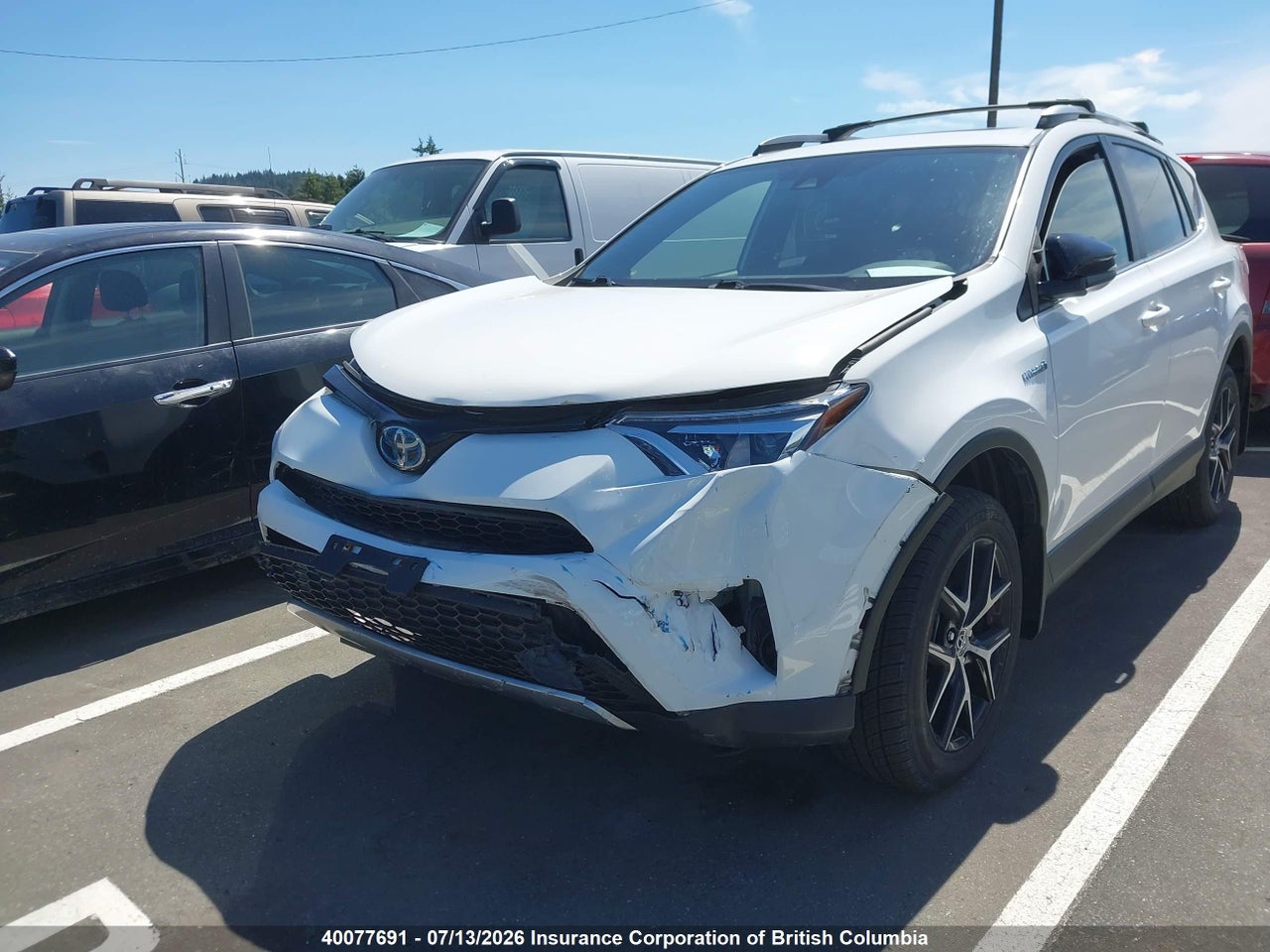 2018 TOYOTA RAV4 thumbnail 3