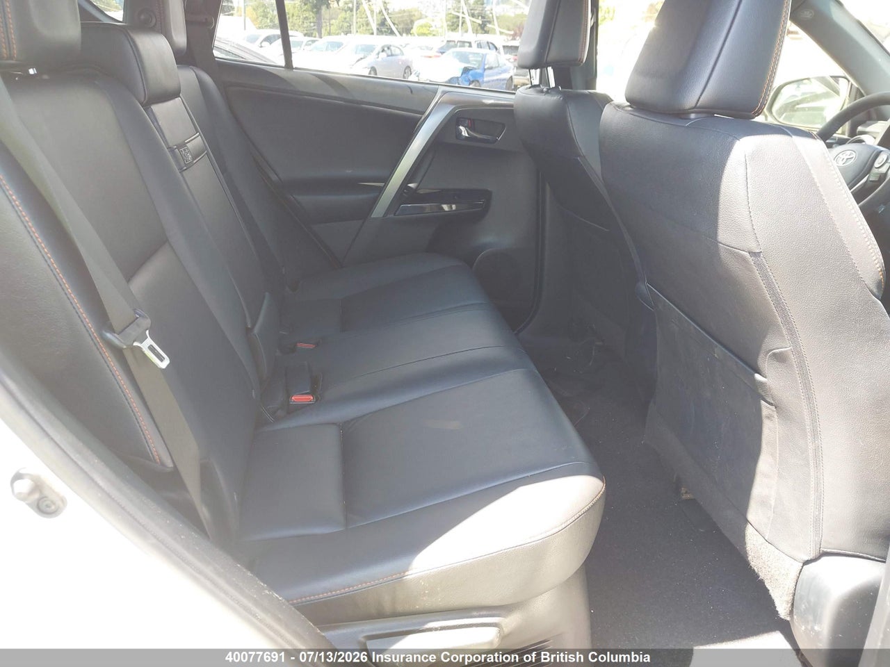 2018 TOYOTA RAV4 thumbnail 9