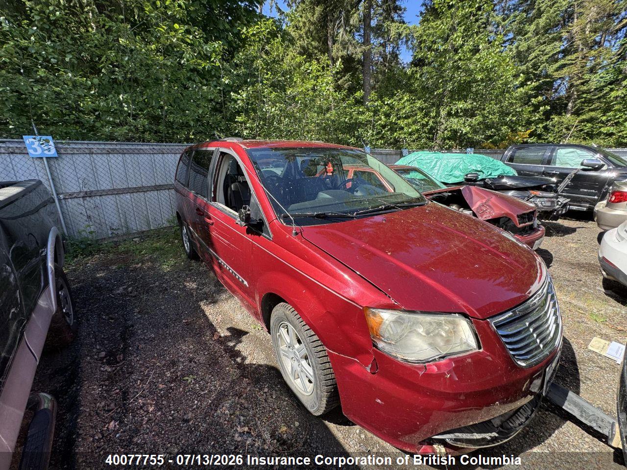 2011 CHRYSLER TOWN & COUNTRY TOURING thumbnail 2