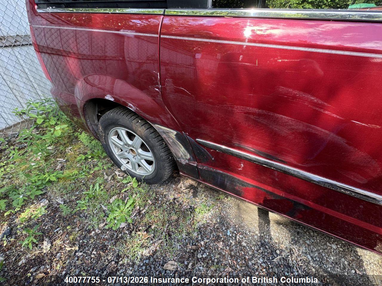 2011 CHRYSLER TOWN & COUNTRY TOURING thumbnail 12