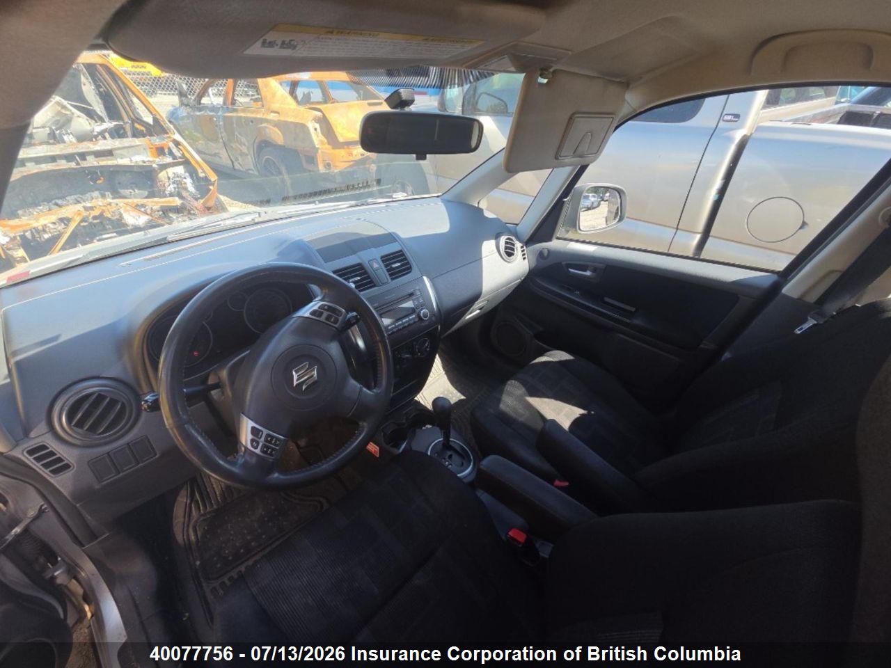 2011 SUZUKI SX4 thumbnail 12
