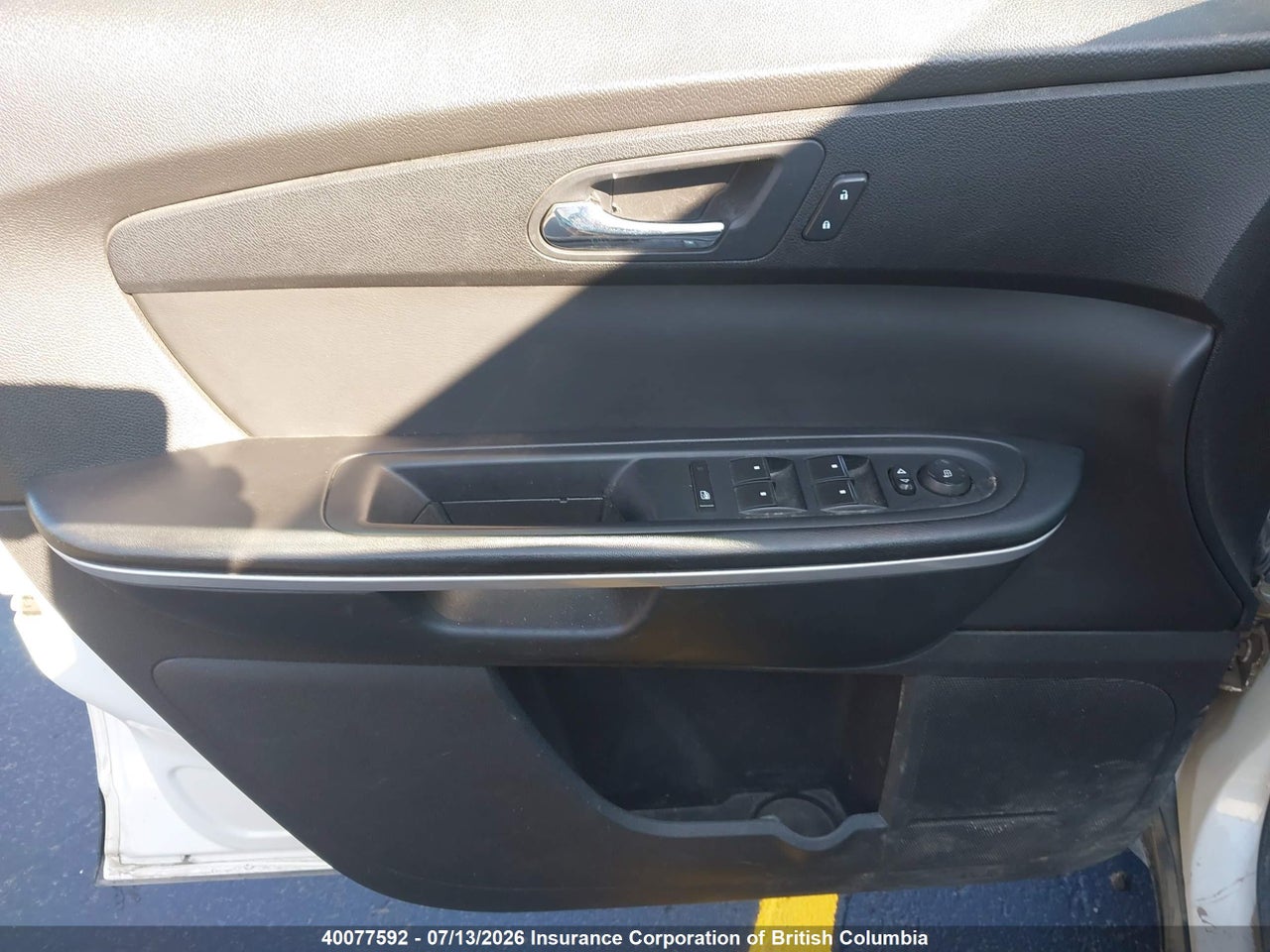 2012 GMC ACADIA SLE thumbnail 12