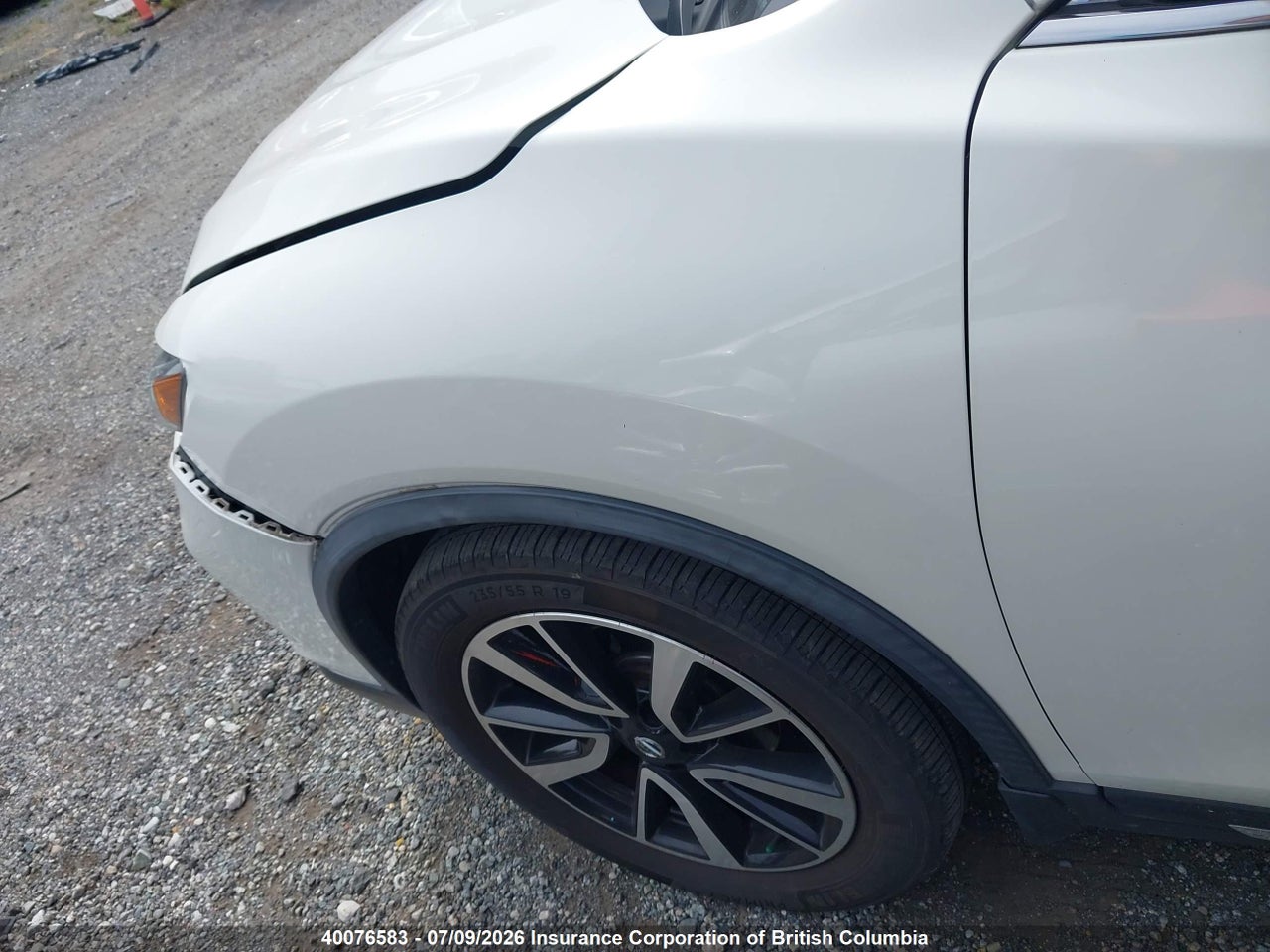 2018 NISSAN ROGUE S/SL/SV thumbnail 3