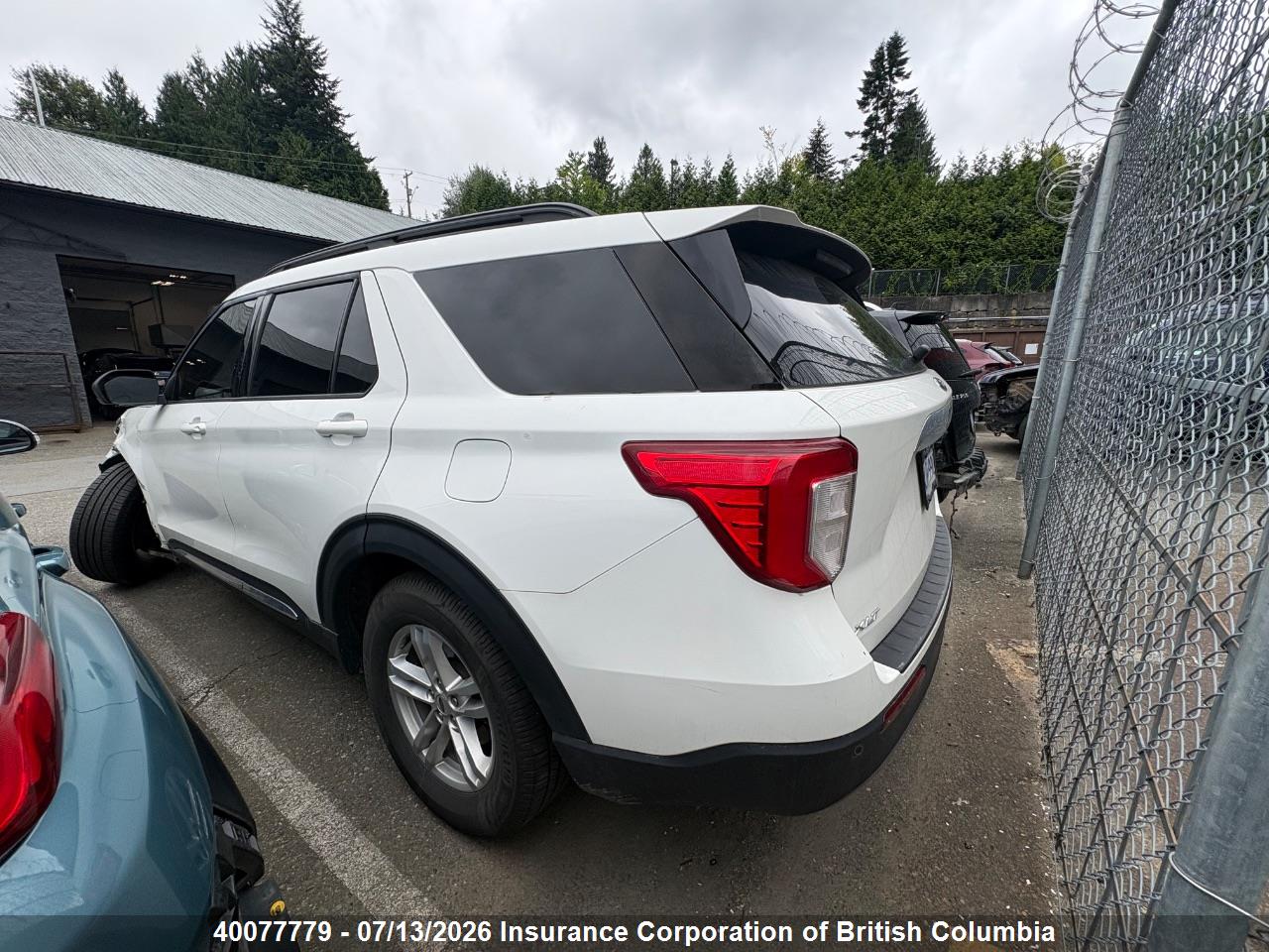 2020 FORD EXPLORER XLT thumbnail 4
