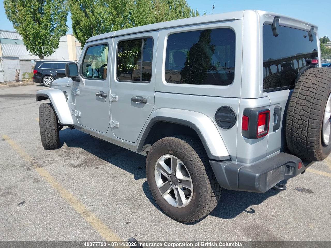 2023 JEEP WRANGLER SAHARA thumbnail 4