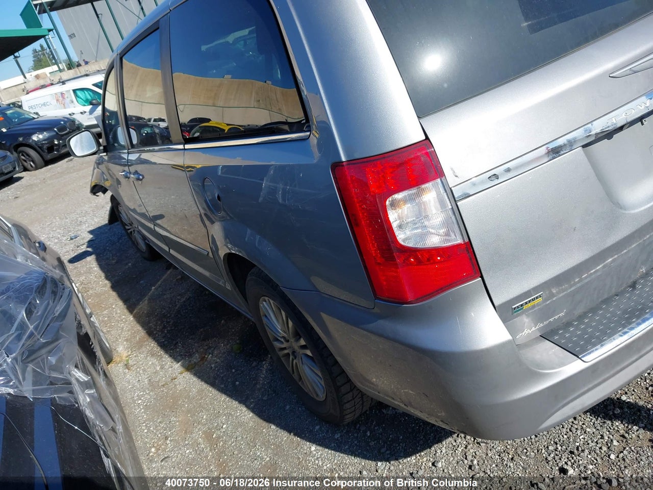 2014 CHRYSLER TOWN & COUNTRY TOURING L thumbnail 4