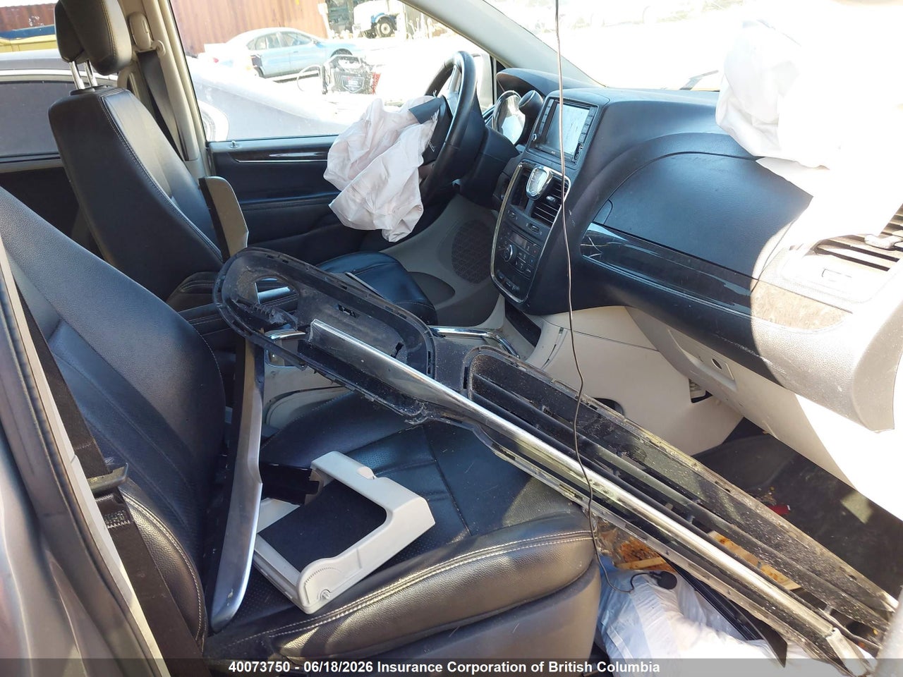 2014 CHRYSLER TOWN & COUNTRY TOURING L thumbnail 6