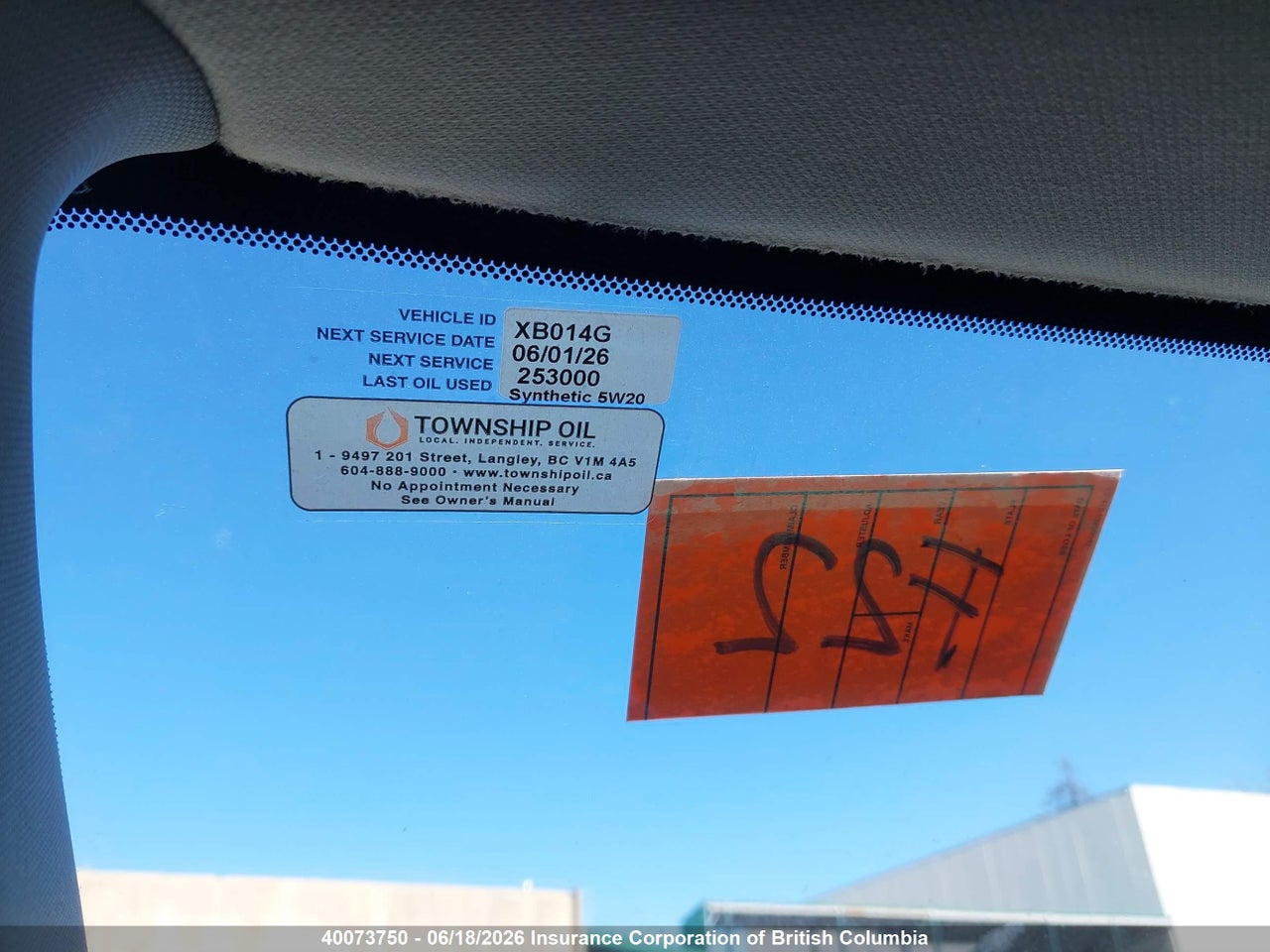 2014 CHRYSLER TOWN & COUNTRY TOURING L thumbnail 8