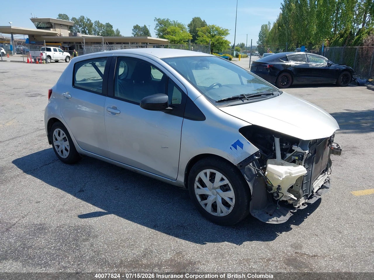 2015 TOYOTA YARIS thumbnail 2