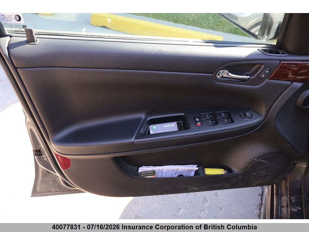 2011 CHEVROLET IMPALA LT thumbnail 8