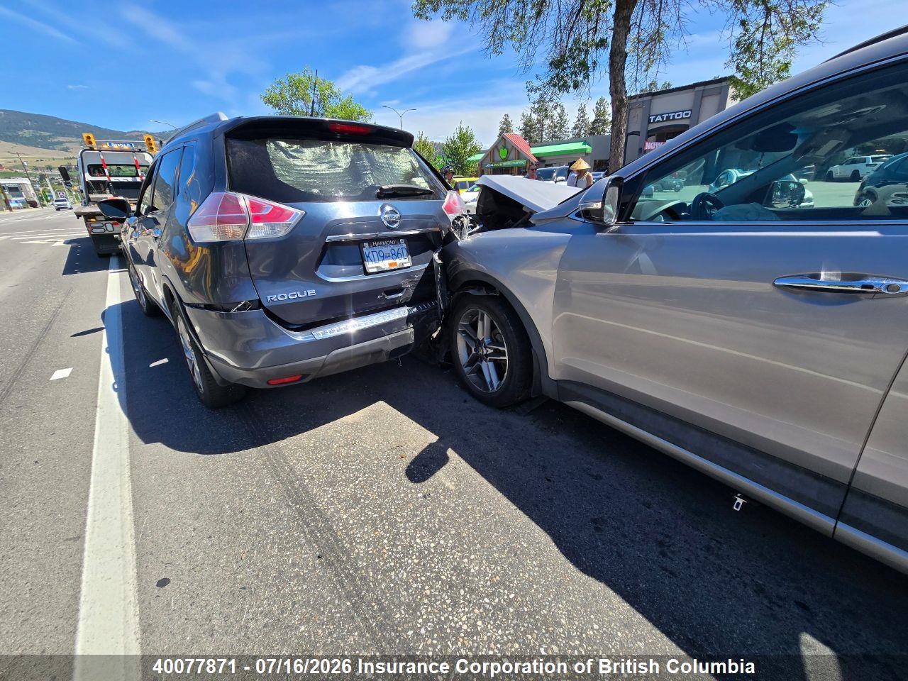 2015 NISSAN ROGUE thumbnail 4