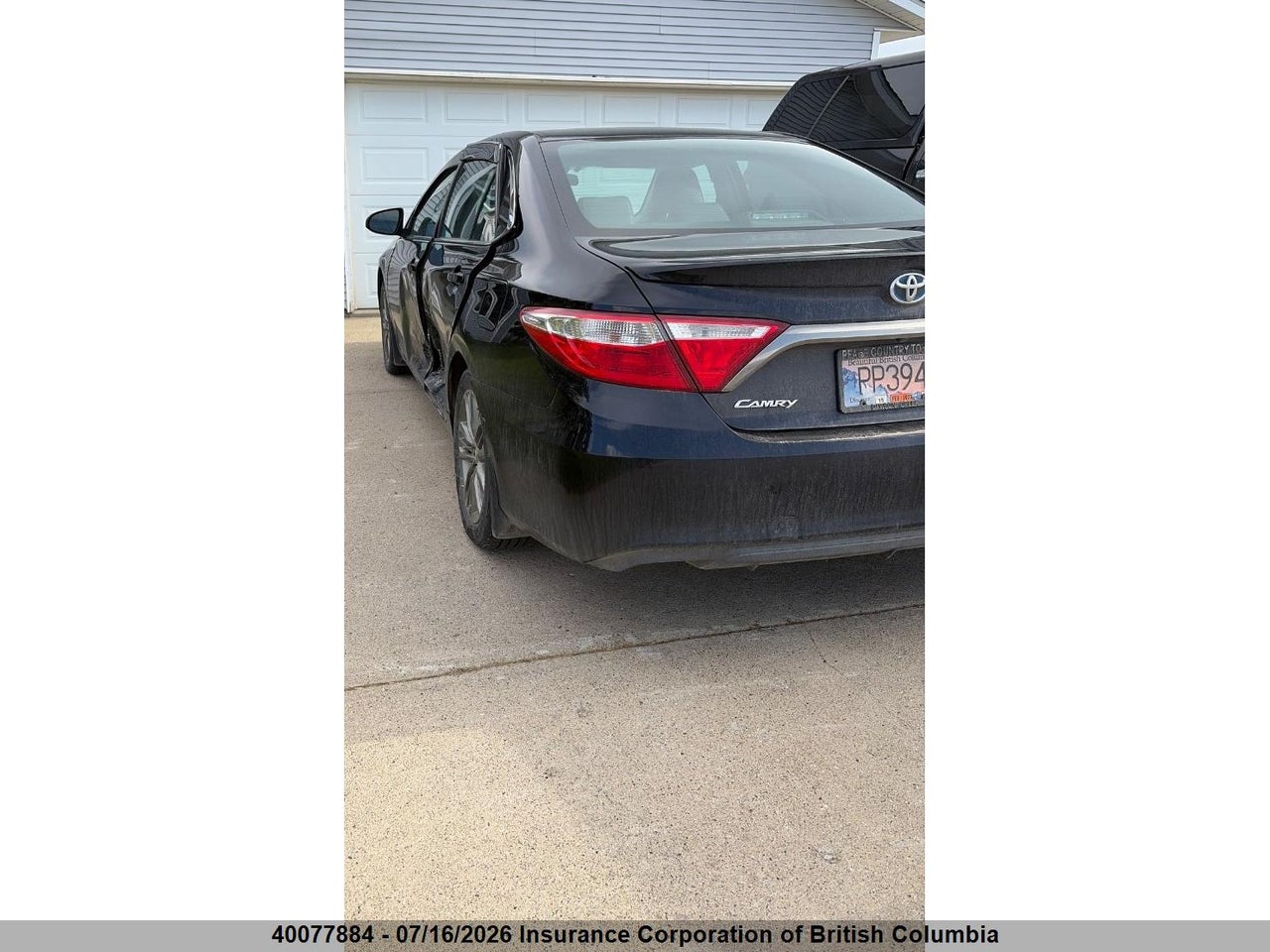 2015 TOYOTA CAMRY thumbnail 4