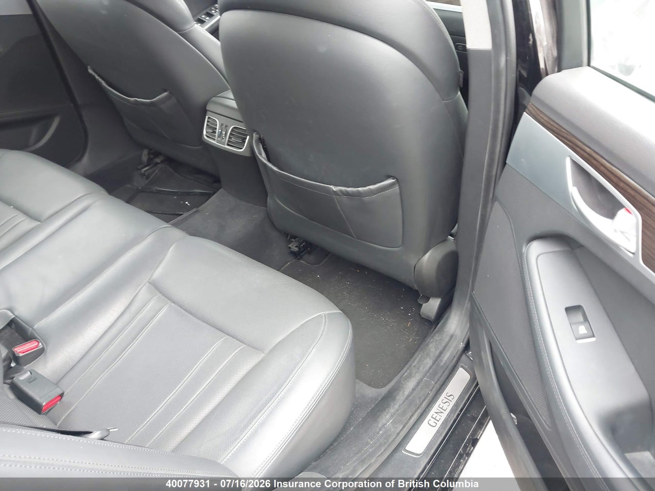 2015 HYUNDAI GENESIS 3.8L thumbnail 9