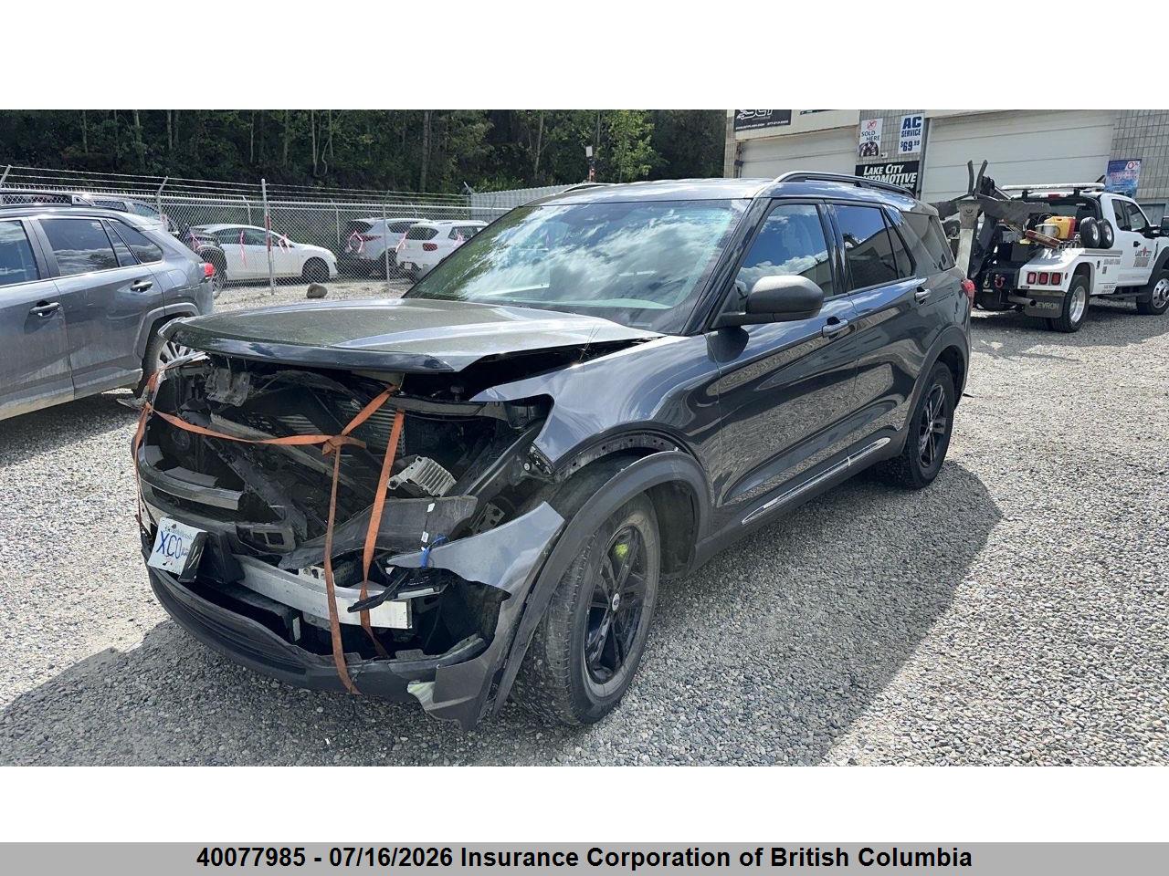 2020 FORD EXPLORER XLT thumbnail 3