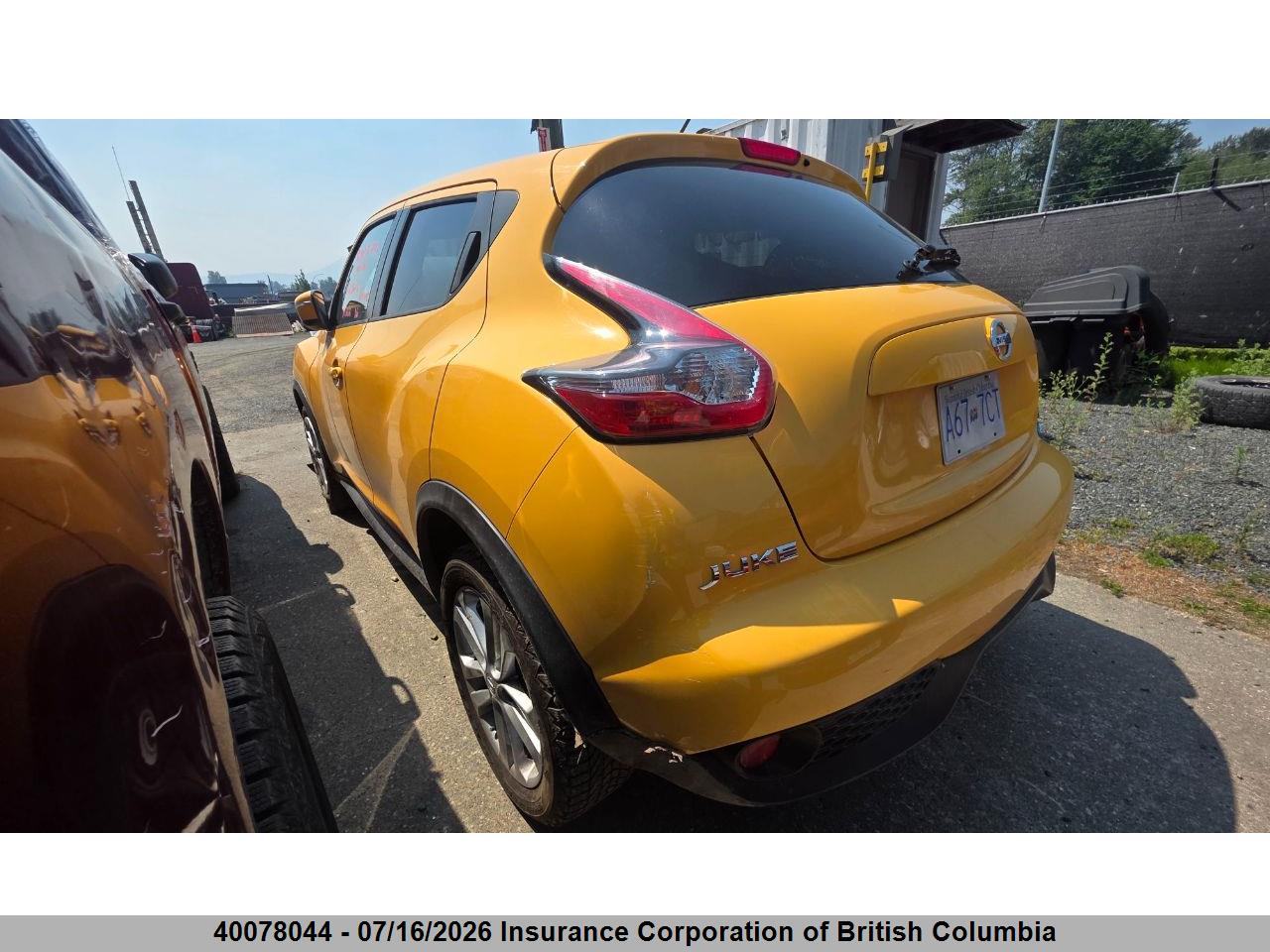 2015 NISSAN juke thumbnail 4
