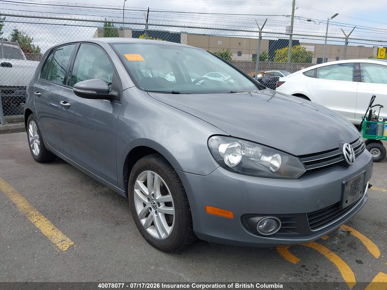 2013 VOLKSWAGEN GOLF thumbnail 2