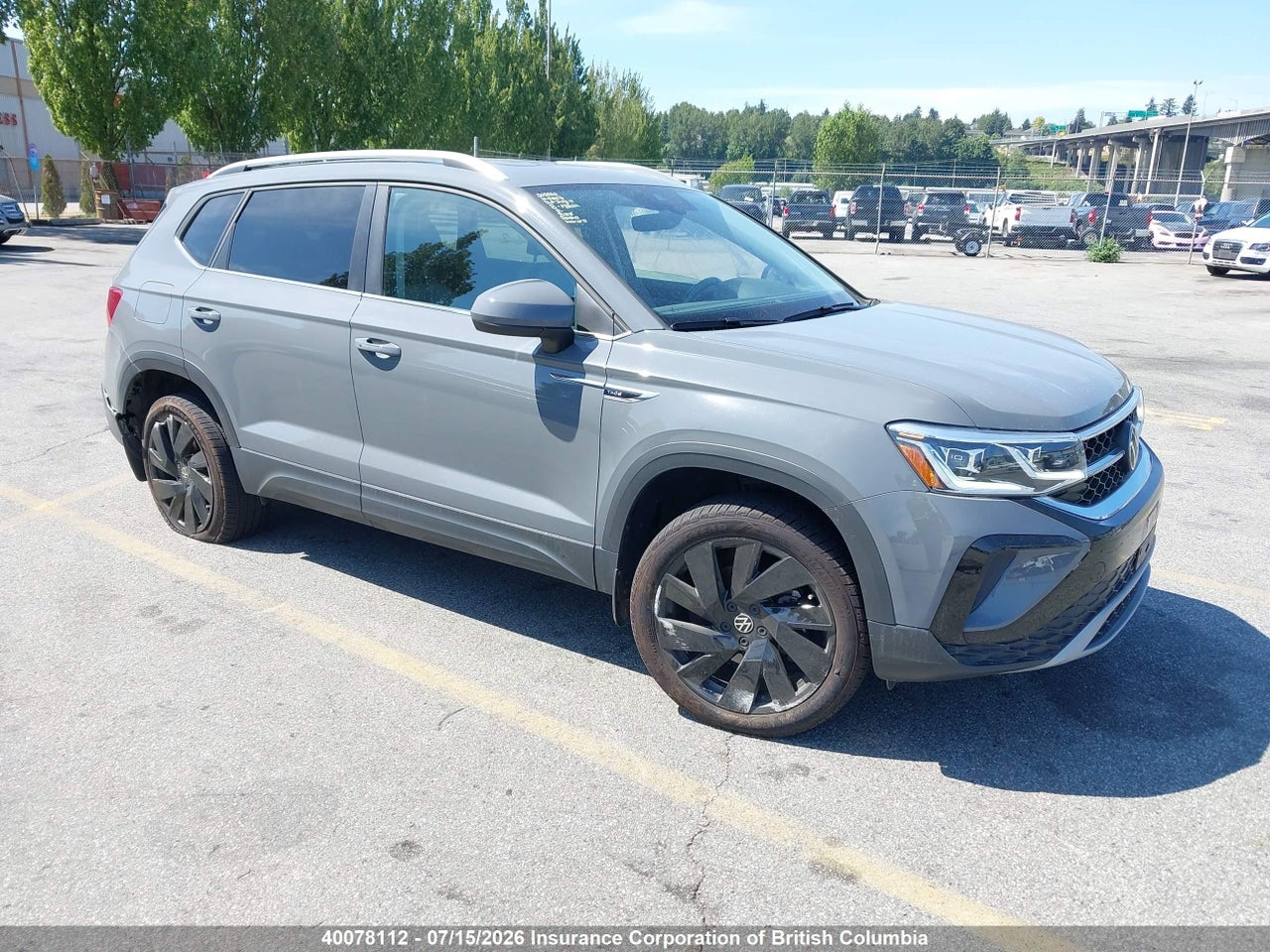 2024 VOLKSWAGEN TAOS thumbnail 2