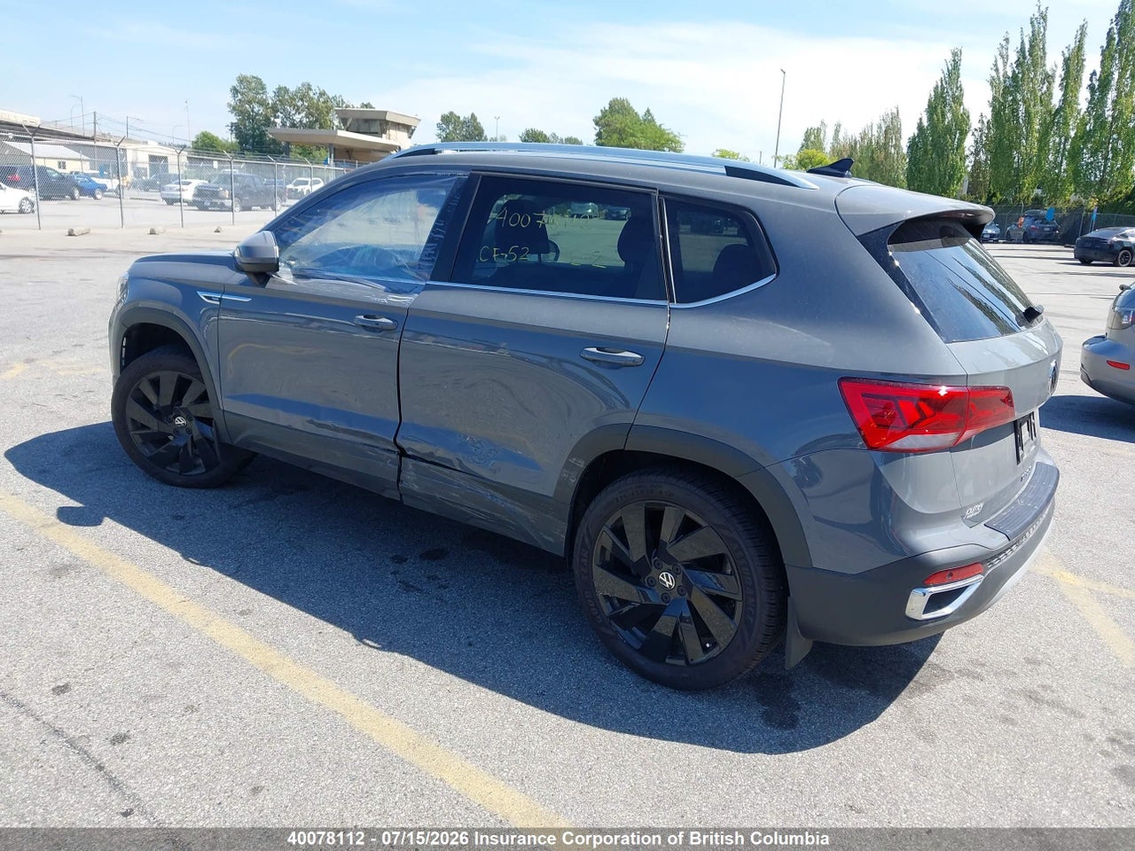 2024 VOLKSWAGEN TAOS thumbnail 4