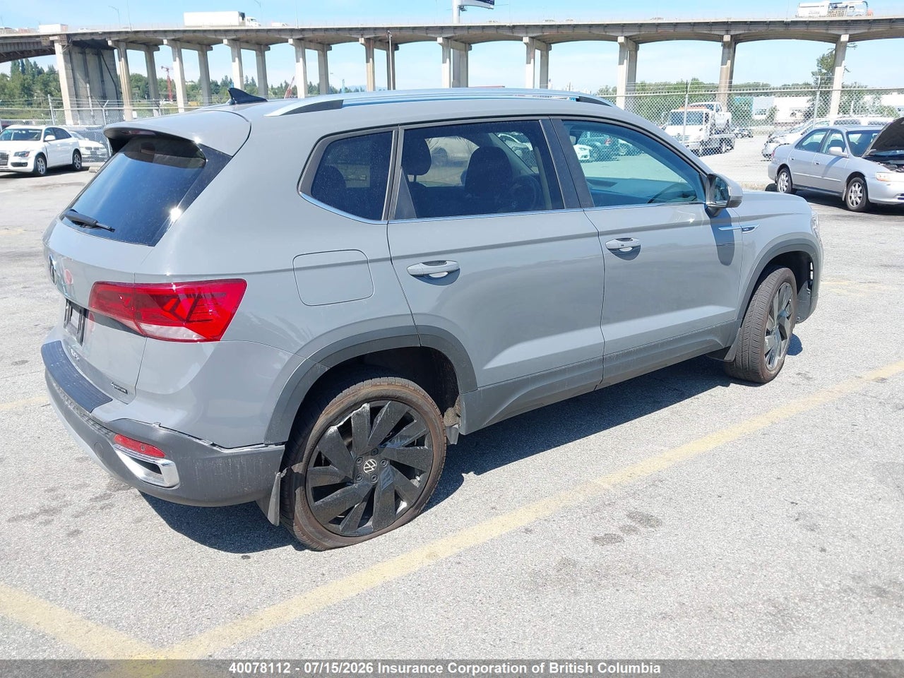 2024 VOLKSWAGEN TAOS thumbnail 5
