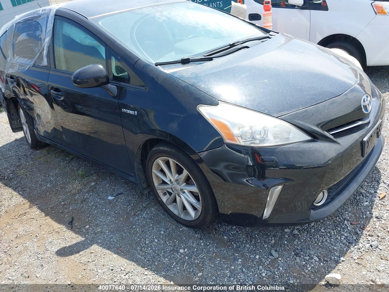 2012 TOYOTA PRIUS V thumbnail 2