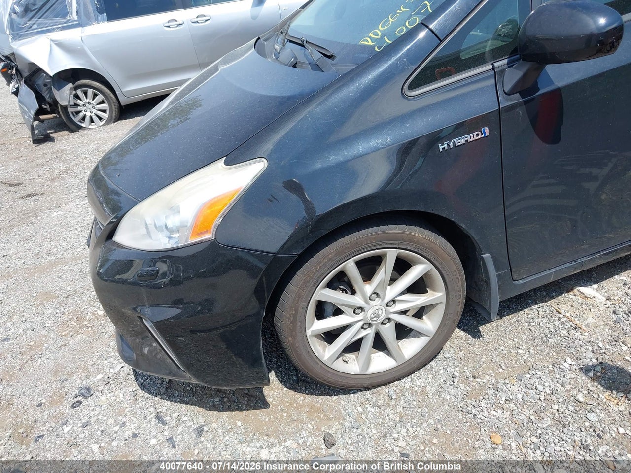 2012 TOYOTA PRIUS V thumbnail 3