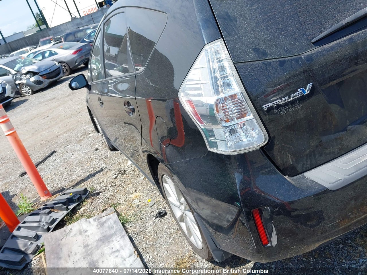 2012 TOYOTA PRIUS V thumbnail 4