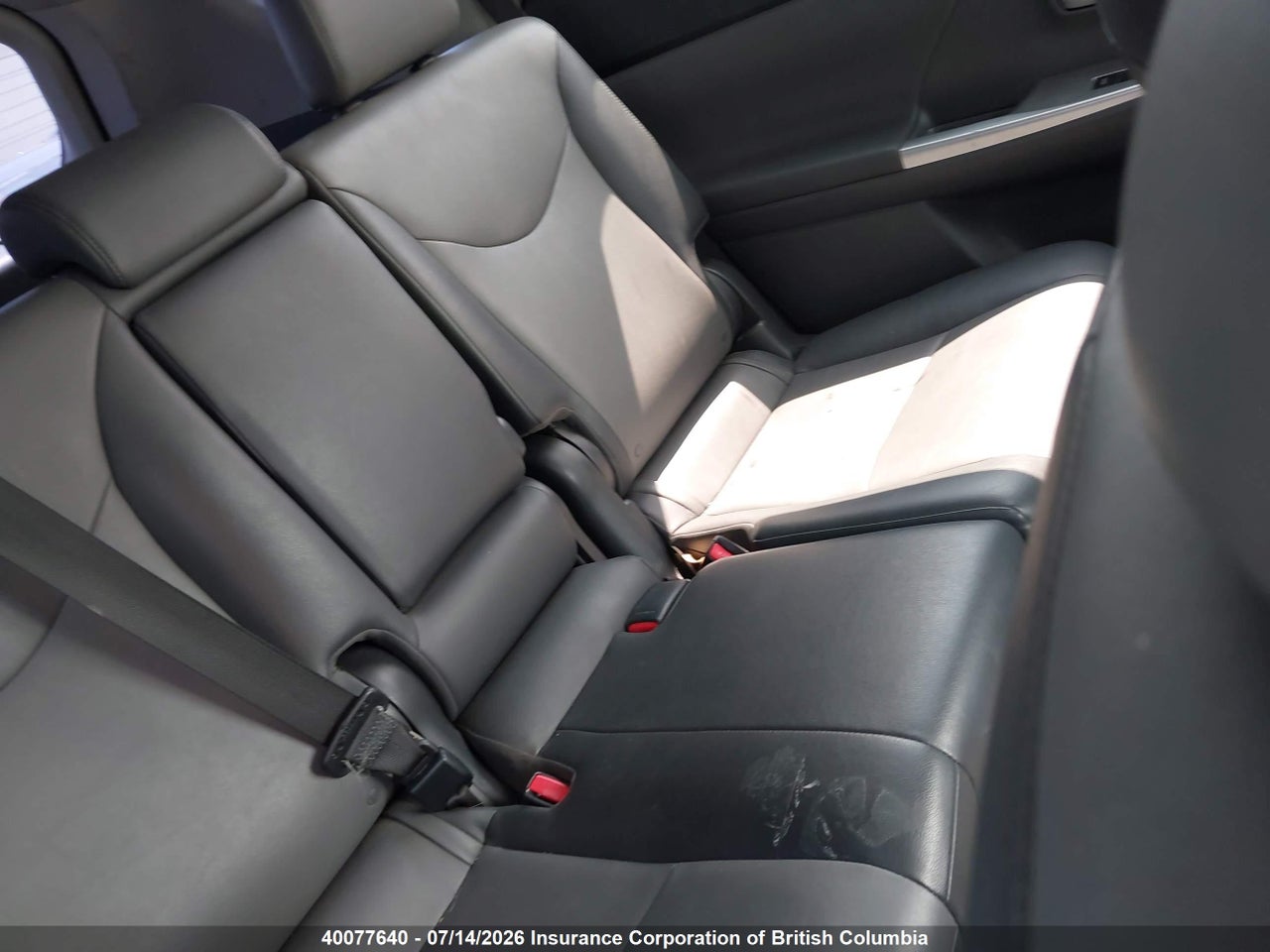 2012 TOYOTA PRIUS V thumbnail 9