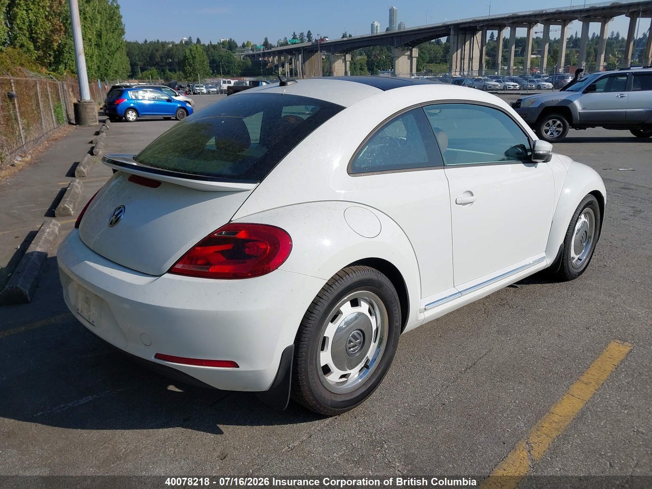 2015 VOLKSWAGEN BEETLE 1.8T thumbnail 5