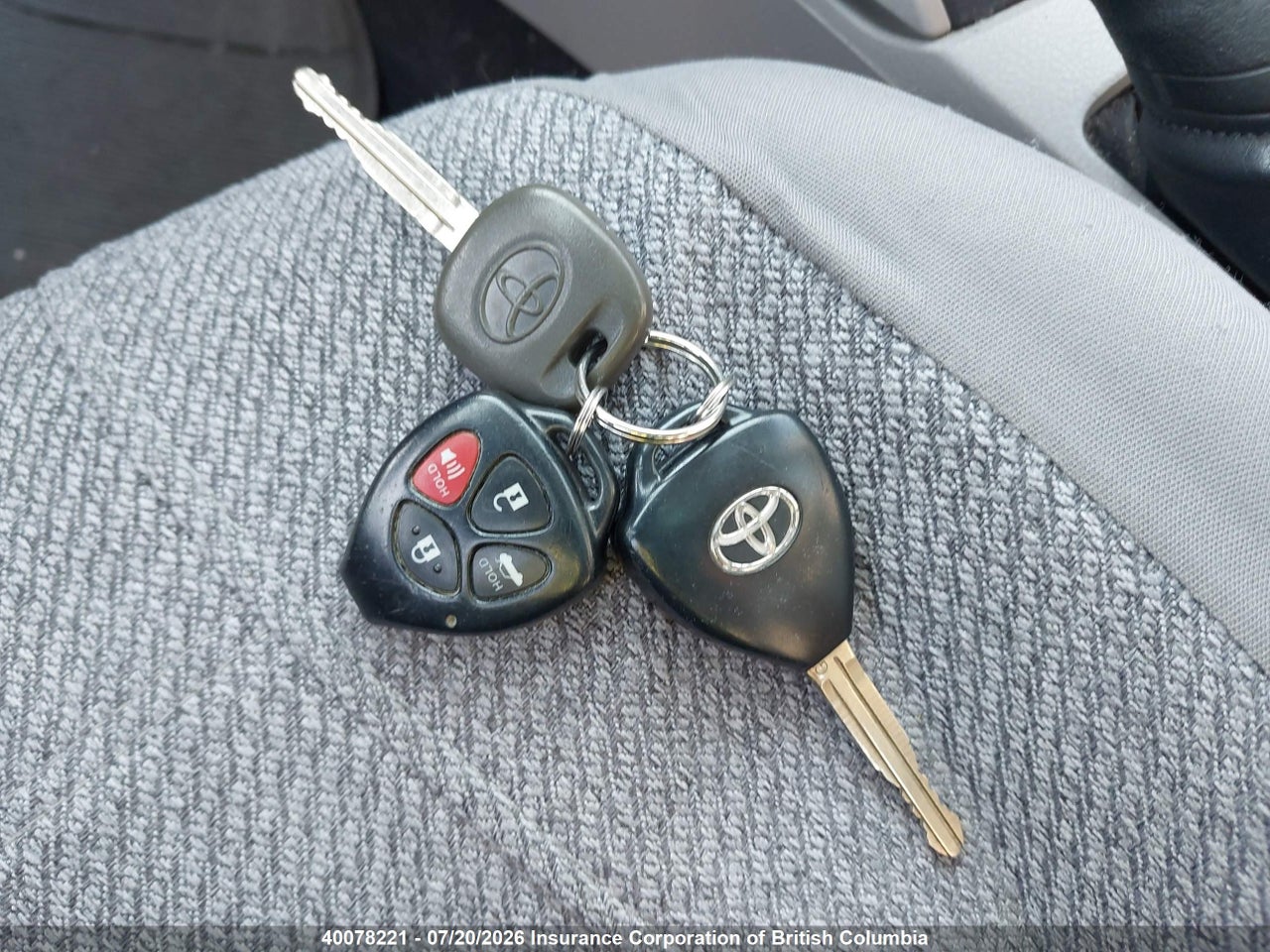 2011 TOYOTA COROLLA S/LE thumbnail 12