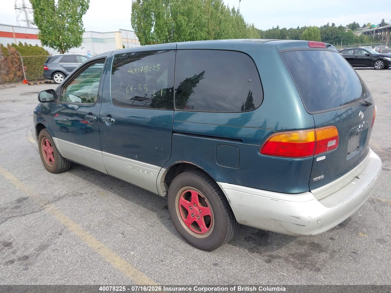 1998 TOYOTA SIENNA LE/XLE thumbnail 4
