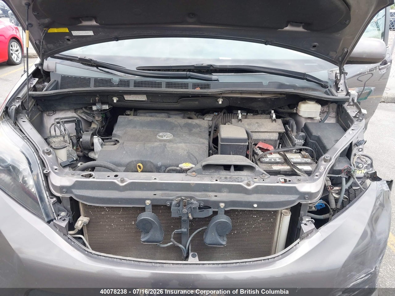 2011 TOYOTA SIENNA LE 7 PASSENGER thumbnail 11