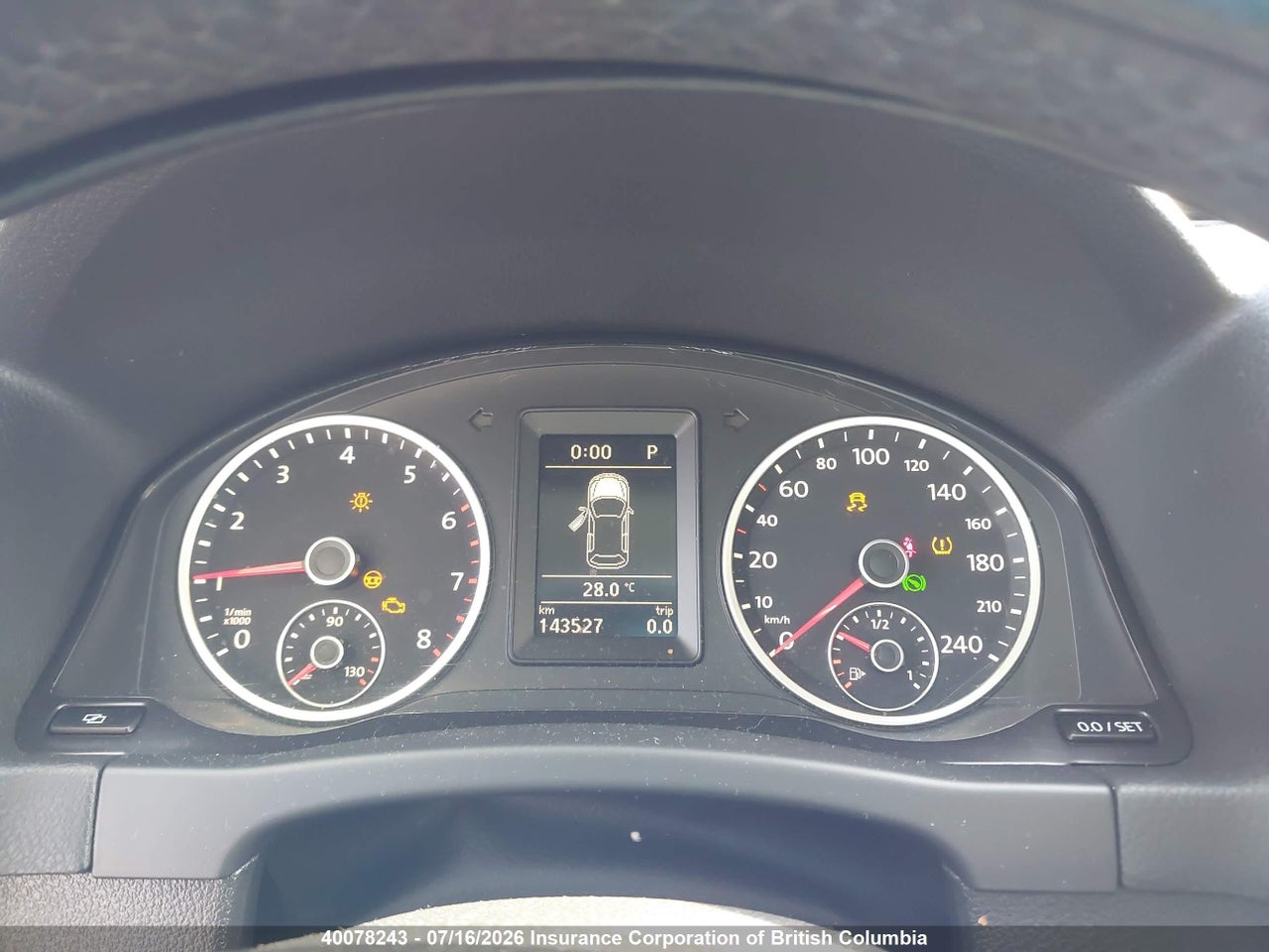 2010 VOLKSWAGEN TIGUAN thumbnail 8