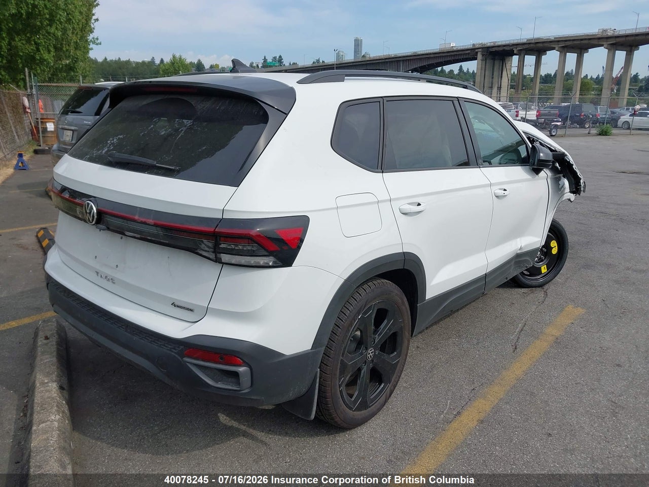 2025 VOLKSWAGEN TAOS thumbnail 5