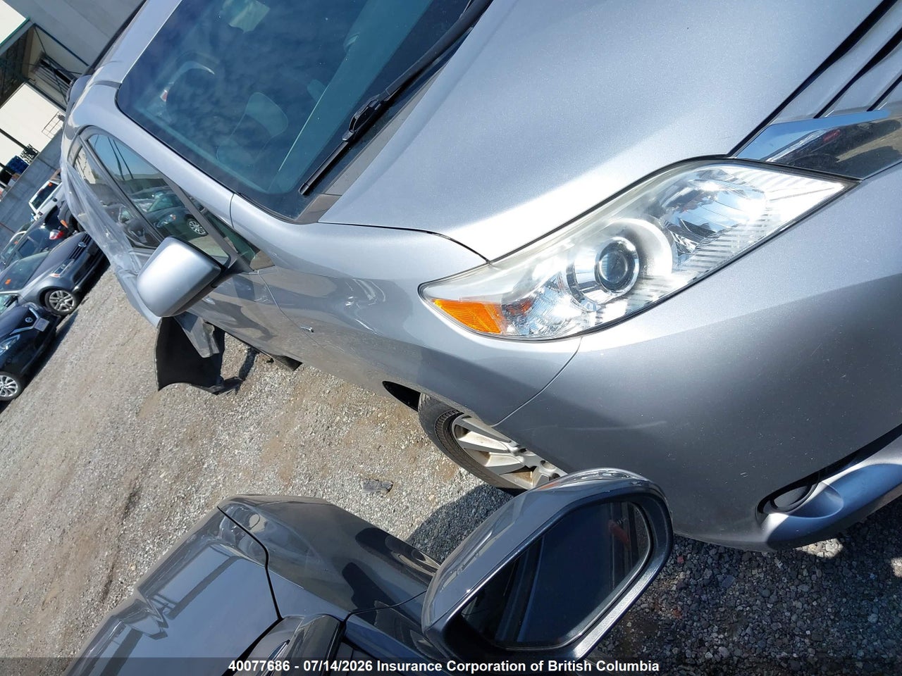 2017 TOYOTA SIENNA LE thumbnail 2