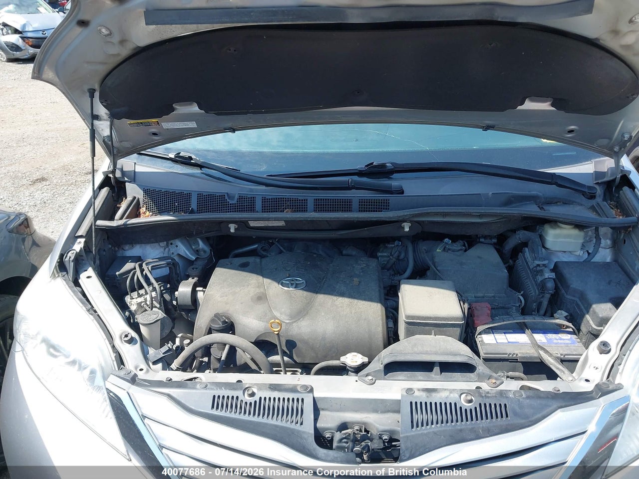 2017 TOYOTA SIENNA LE thumbnail 11