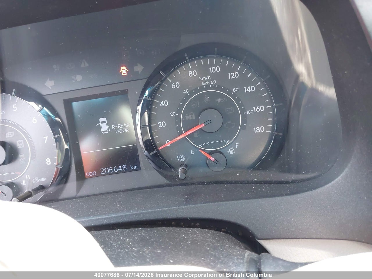 2017 TOYOTA SIENNA LE thumbnail 8