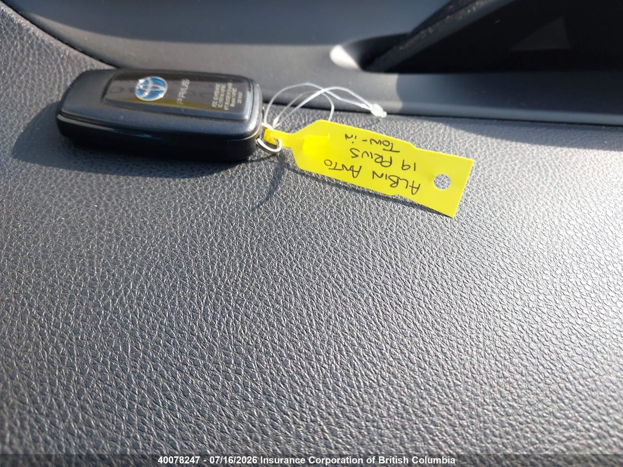 2019 TOYOTA PRIUS thumbnail 12
