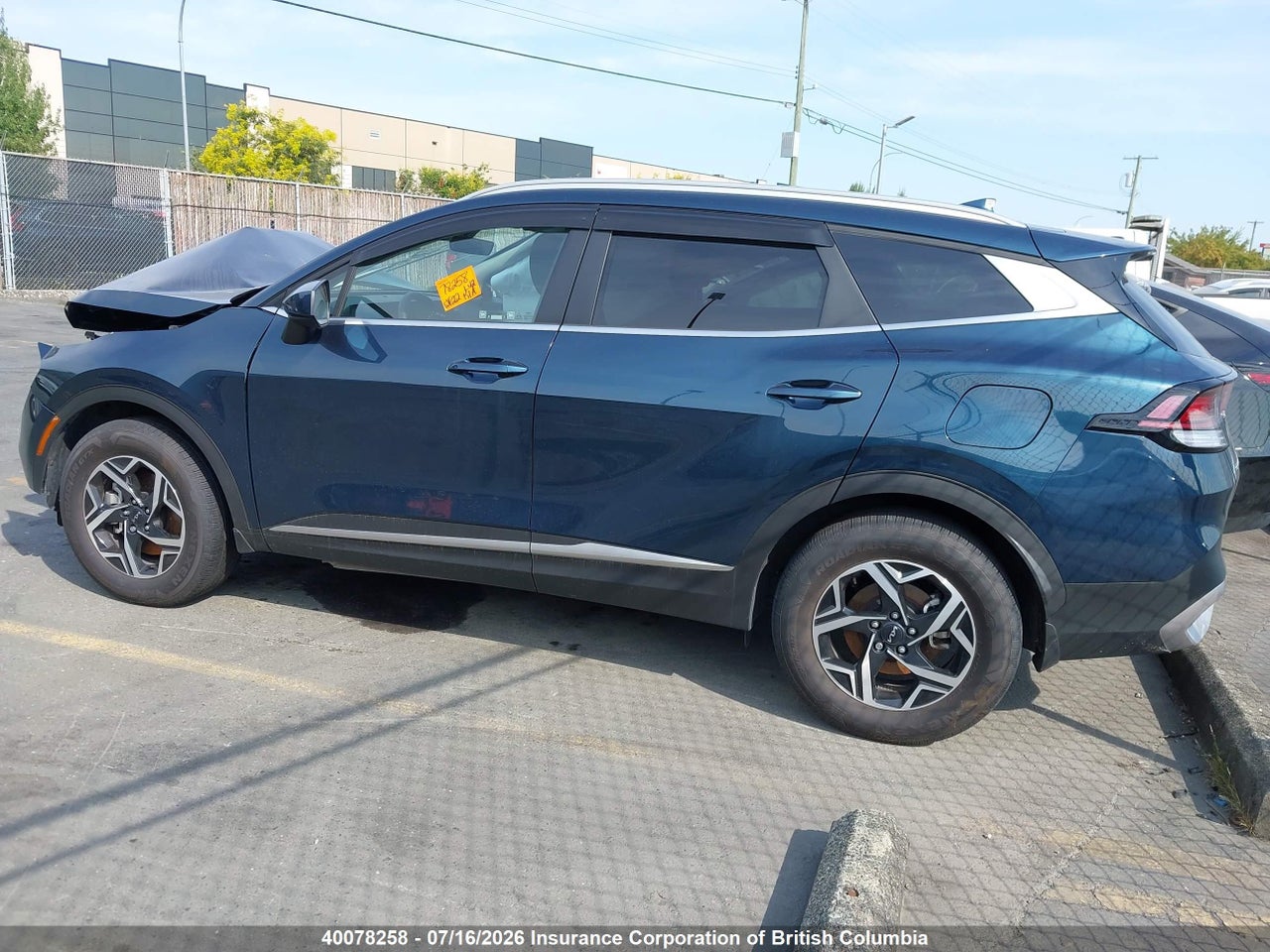 2025 KIA Sportage LX thumbnail 4