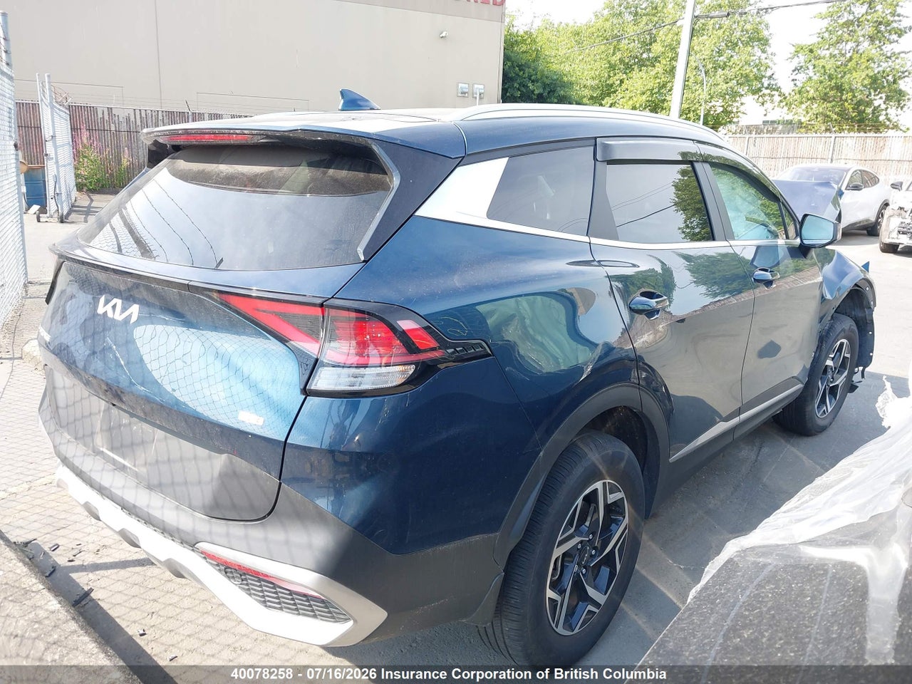 2025 KIA Sportage LX thumbnail 5